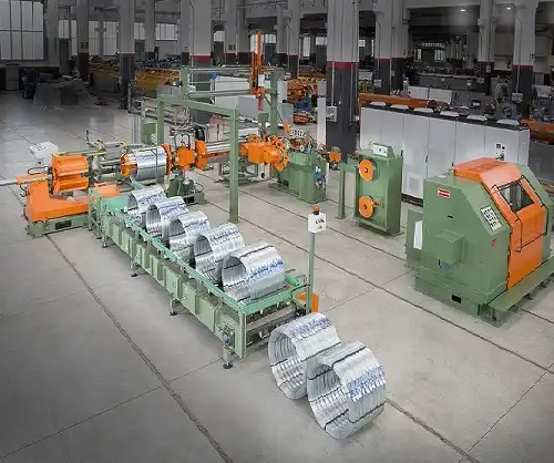 Automatic steel wire winder and strapping machine